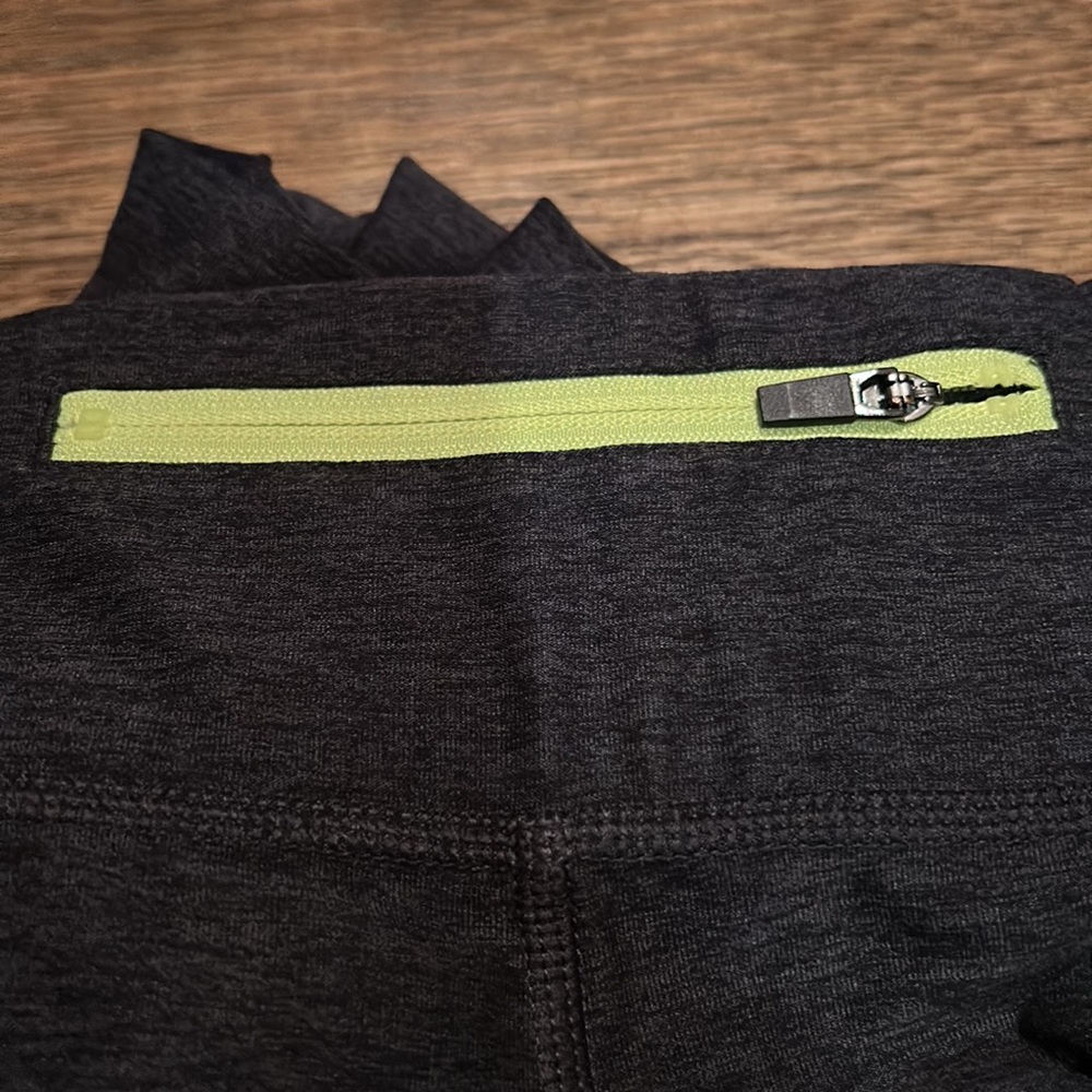 Pink Victoria Secret Ultimate Leggings - Picture 3 of 5